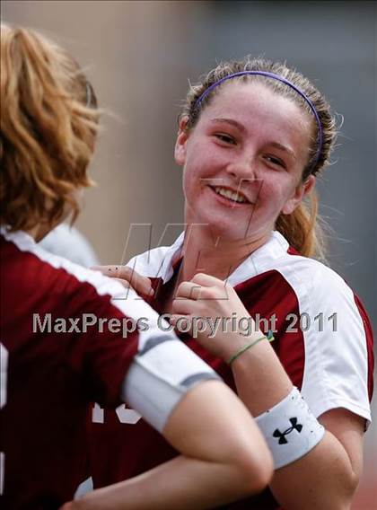 Thumbnail 2 in Flintridge Sacred Heart vs. Oaks Christian (CIF SoCal D3 Regional Final) photogallery.