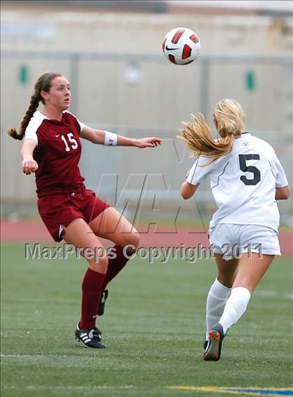 Thumbnail 1 in Flintridge Sacred Heart vs. Oaks Christian (CIF SoCal D3 Regional Final) photogallery.
