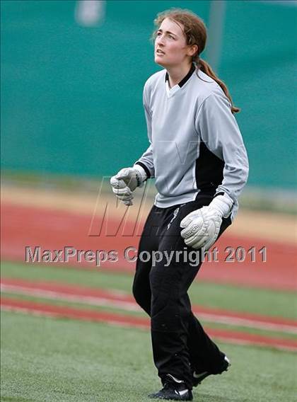 Thumbnail 2 in Flintridge Sacred Heart vs. Oaks Christian (CIF SoCal D3 Regional Final) photogallery.