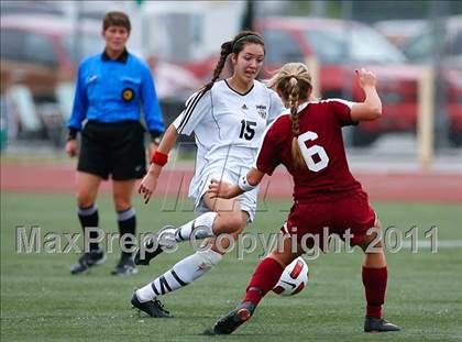 Thumbnail 1 in Flintridge Sacred Heart vs. Oaks Christian (CIF SoCal D3 Regional Final) photogallery.