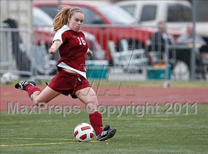 Thumbnail 2 in Flintridge Sacred Heart vs. Oaks Christian (CIF SoCal D3 Regional Final) photogallery.
