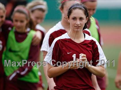 Thumbnail 2 in Flintridge Sacred Heart vs. Oaks Christian (CIF SoCal D3 Regional Final) photogallery.