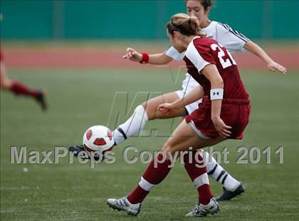 Thumbnail 2 in Flintridge Sacred Heart vs. Oaks Christian (CIF SoCal D3 Regional Final) photogallery.