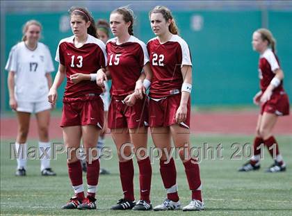 Thumbnail 2 in Flintridge Sacred Heart vs. Oaks Christian (CIF SoCal D3 Regional Final) photogallery.