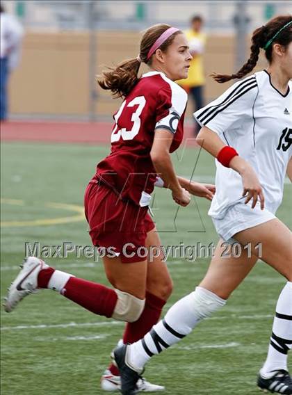 Thumbnail 2 in Flintridge Sacred Heart vs. Oaks Christian (CIF SoCal D3 Regional Final) photogallery.