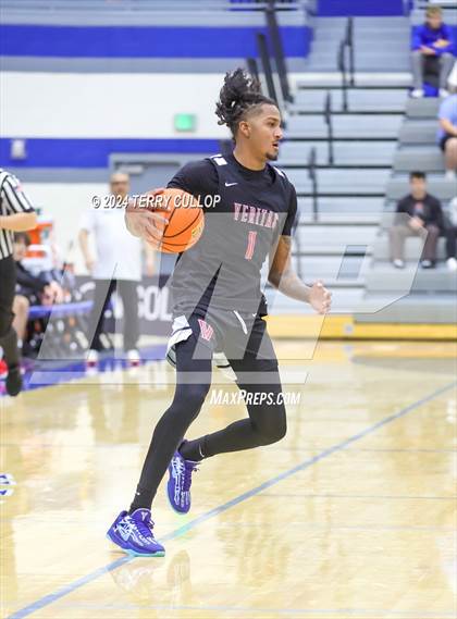 Thumbnail 1 in Veritas Academy vs. Link Academy (5 for the Fight National Hoopfest) photogallery.