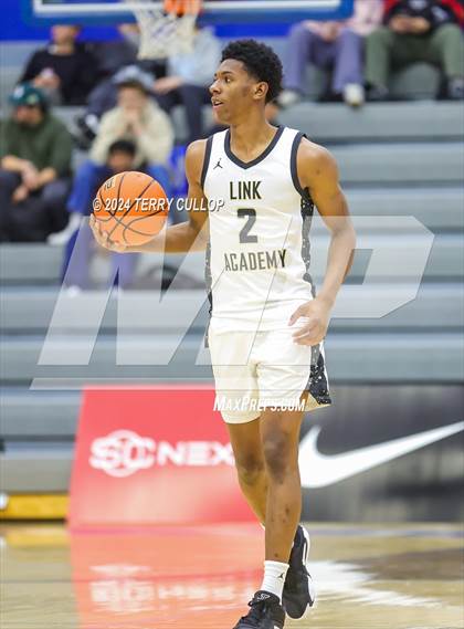 Thumbnail 2 in Veritas Academy vs. Link Academy (5 for the Fight National Hoopfest) photogallery.