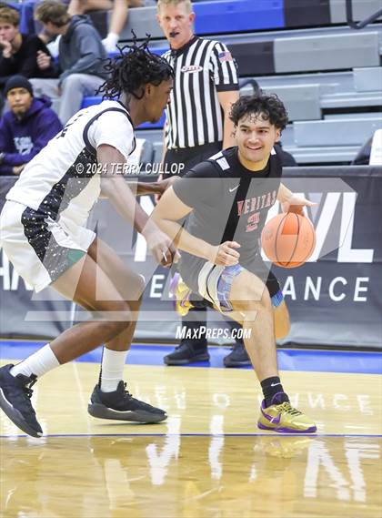 Thumbnail 2 in Veritas Academy vs. Link Academy (5 for the Fight National Hoopfest) photogallery.