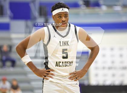 Thumbnail 2 in Veritas Academy vs. Link Academy (5 for the Fight National Hoopfest) photogallery.