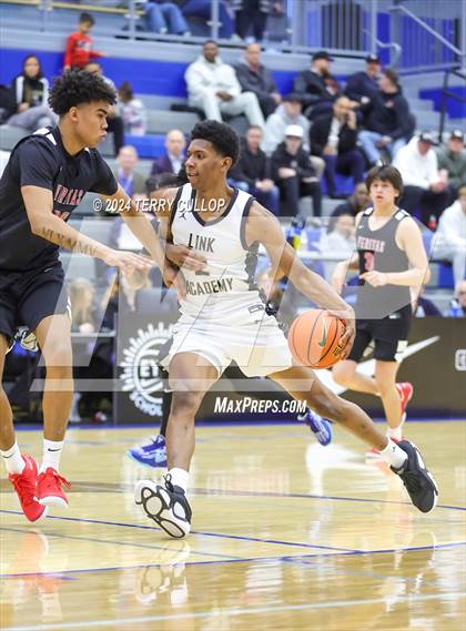 Thumbnail 1 in Veritas Academy vs. Link Academy (5 for the Fight National Hoopfest) photogallery.