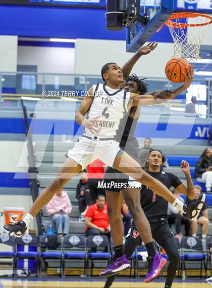 Thumbnail 2 in Veritas Academy vs. Link Academy (5 for the Fight National Hoopfest) photogallery.