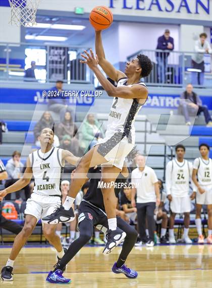 Thumbnail 1 in Veritas Academy vs. Link Academy (5 for the Fight National Hoopfest) photogallery.