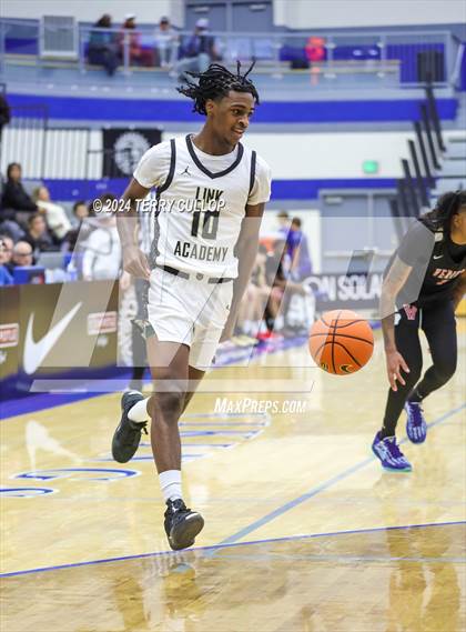 Thumbnail 2 in Veritas Academy vs. Link Academy (5 for the Fight National Hoopfest) photogallery.