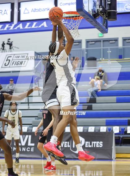 Thumbnail 3 in Veritas Academy vs. Link Academy (5 for the Fight National Hoopfest) photogallery.