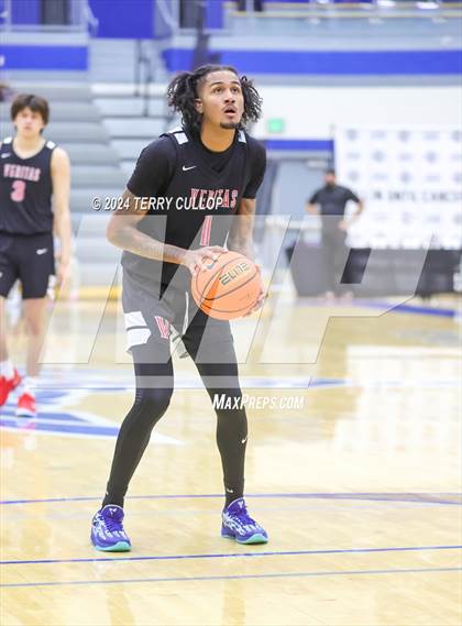 Thumbnail 2 in Veritas Academy vs. Link Academy (5 for the Fight National Hoopfest) photogallery.