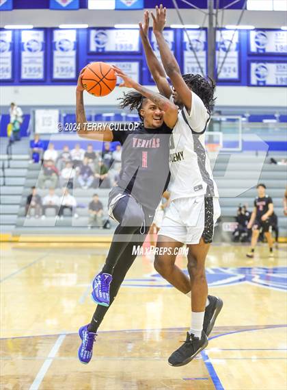 Thumbnail 3 in Veritas Academy vs. Link Academy (5 for the Fight National Hoopfest) photogallery.