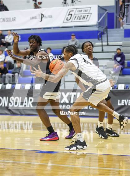 Thumbnail 1 in Veritas Academy vs. Link Academy (5 for the Fight National Hoopfest) photogallery.