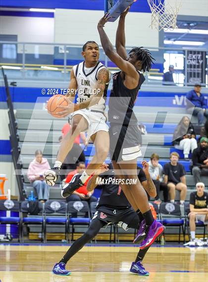 Thumbnail 2 in Veritas Academy vs. Link Academy (5 for the Fight National Hoopfest) photogallery.