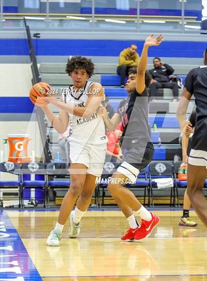 Thumbnail 1 in Veritas Academy vs. Link Academy (5 for the Fight National Hoopfest) photogallery.