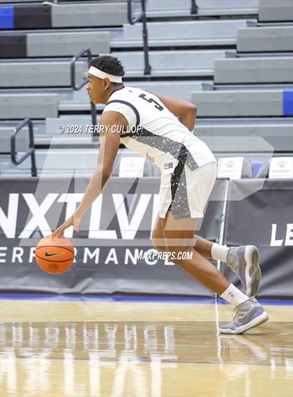 Thumbnail 2 in Veritas Academy vs. Link Academy (5 for the Fight National Hoopfest) photogallery.