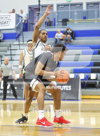 Thumbnail 2 in Veritas Academy vs. Link Academy (5 for the Fight National Hoopfest) photogallery.