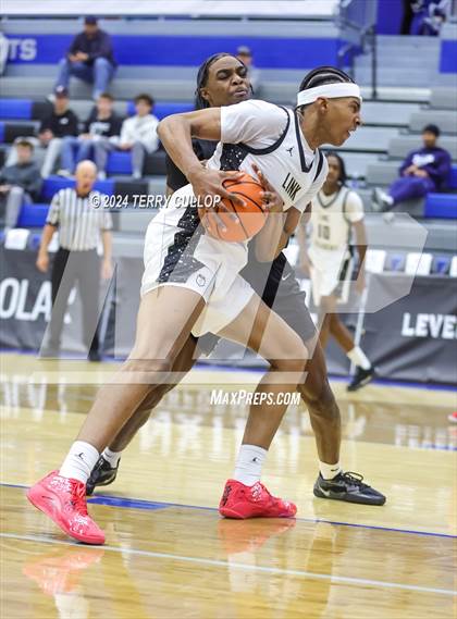 Thumbnail 2 in Veritas Academy vs. Link Academy (5 for the Fight National Hoopfest) photogallery.