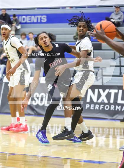 Thumbnail 3 in Veritas Academy vs. Link Academy (5 for the Fight National Hoopfest) photogallery.