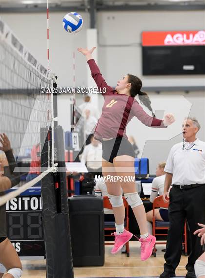 Thumbnail 1 in El Camino vs. Enumclaw (Nike Tournament of Champions – Southwest) photogallery.