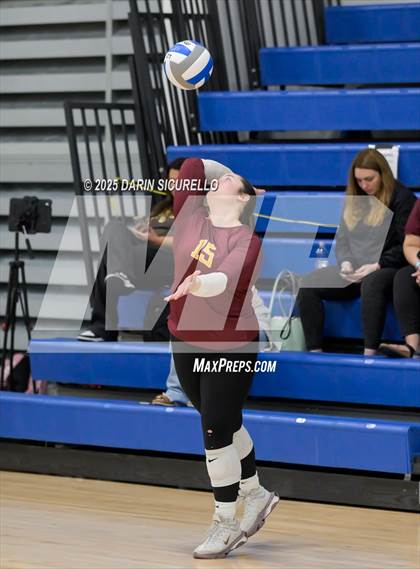 Thumbnail 2 in El Camino vs. Enumclaw (Nike Tournament of Champions – Southwest) photogallery.