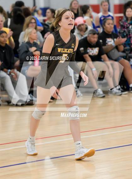 Thumbnail 2 in El Camino vs. Enumclaw (Nike Tournament of Champions – Southwest) photogallery.