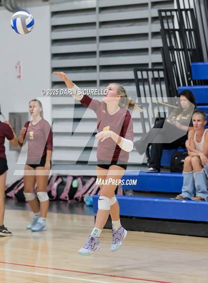 Thumbnail 2 in El Camino vs. Enumclaw (Nike Tournament of Champions – Southwest) photogallery.