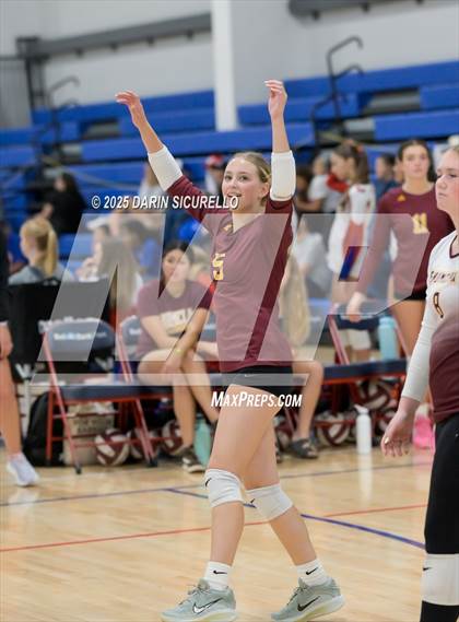 Thumbnail 2 in El Camino vs. Enumclaw (Nike Tournament of Champions – Southwest) photogallery.