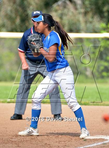 Thumbnail 2 in St. Francis vs. Del Campo (Victory Pre-Season T.O.C.) photogallery.