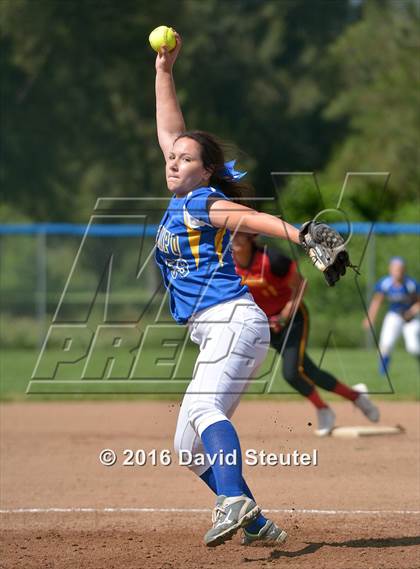 Thumbnail 2 in St. Francis vs. Del Campo (Victory Pre-Season T.O.C.) photogallery.