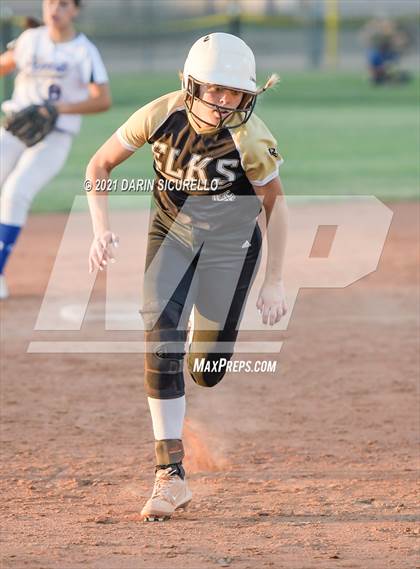Thumbnail 1 in Pima vs Round Valley (AIA 2A Round 1 Playoff) photogallery.