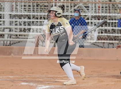 Thumbnail 3 in Pima vs Round Valley (AIA 2A Round 1 Playoff) photogallery.