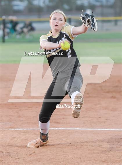 Thumbnail 2 in Pima vs Round Valley (AIA 2A Round 1 Playoff) photogallery.