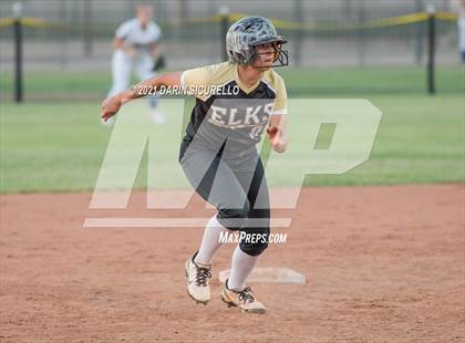 Thumbnail 1 in Pima vs Round Valley (AIA 2A Round 1 Playoff) photogallery.
