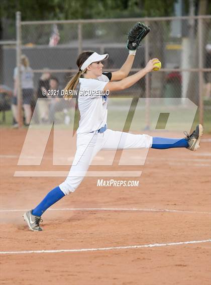 Thumbnail 1 in Pima vs Round Valley (AIA 2A Round 1 Playoff) photogallery.