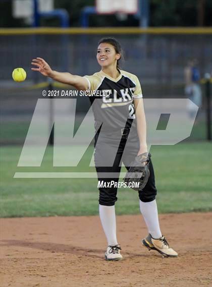Thumbnail 2 in Pima vs Round Valley (AIA 2A Round 1 Playoff) photogallery.