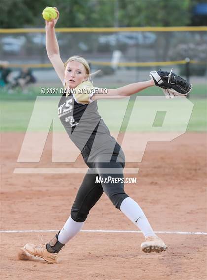 Thumbnail 3 in Pima vs Round Valley (AIA 2A Round 1 Playoff) photogallery.