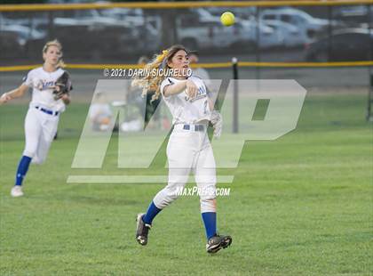 Thumbnail 3 in Pima vs Round Valley (AIA 2A Round 1 Playoff) photogallery.