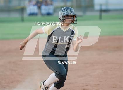 Thumbnail 3 in Pima vs Round Valley (AIA 2A Round 1 Playoff) photogallery.