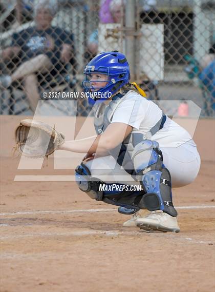 Thumbnail 3 in Pima vs Round Valley (AIA 2A Round 1 Playoff) photogallery.