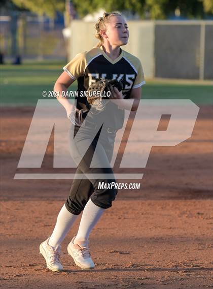 Thumbnail 1 in Pima vs Round Valley (AIA 2A Round 1 Playoff) photogallery.
