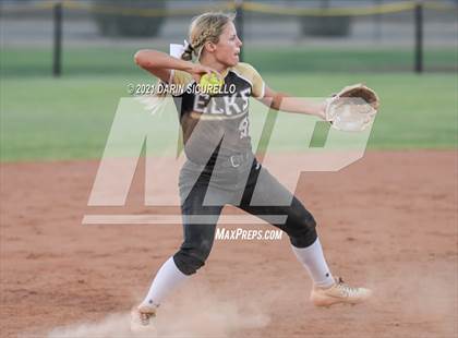 Thumbnail 1 in Pima vs Round Valley (AIA 2A Round 1 Playoff) photogallery.