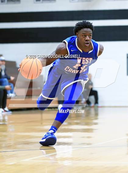 Thumbnail 2 in West Craven @ Havelock (Toyota of New Bern Craven County Holiday Hoops Tournament) photogallery.