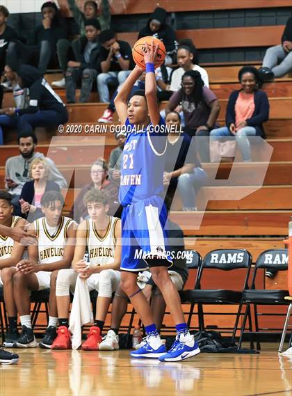 Thumbnail 3 in West Craven @ Havelock (Toyota of New Bern Craven County Holiday Hoops Tournament) photogallery.