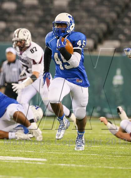 Thumbnail 2 in Ridgewood vs. Montclair (NJSIAA North 1 Group 5 Final) photogallery.