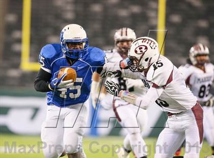 Thumbnail 3 in Ridgewood vs. Montclair (NJSIAA North 1 Group 5 Final) photogallery.